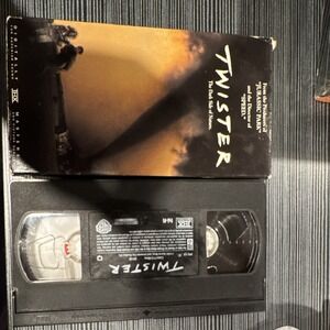 Warner Home Video Twister VHS THX MasterSound Special Edition (1996) PG-13